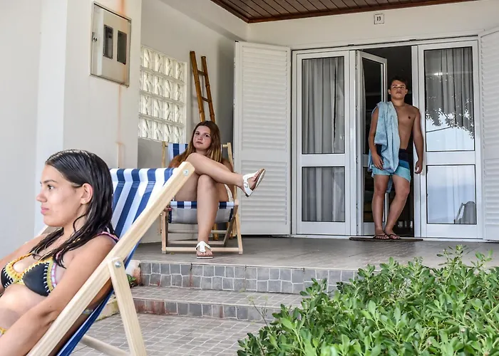 Casa Dos Terreiros Oceanfront Villa Manadas